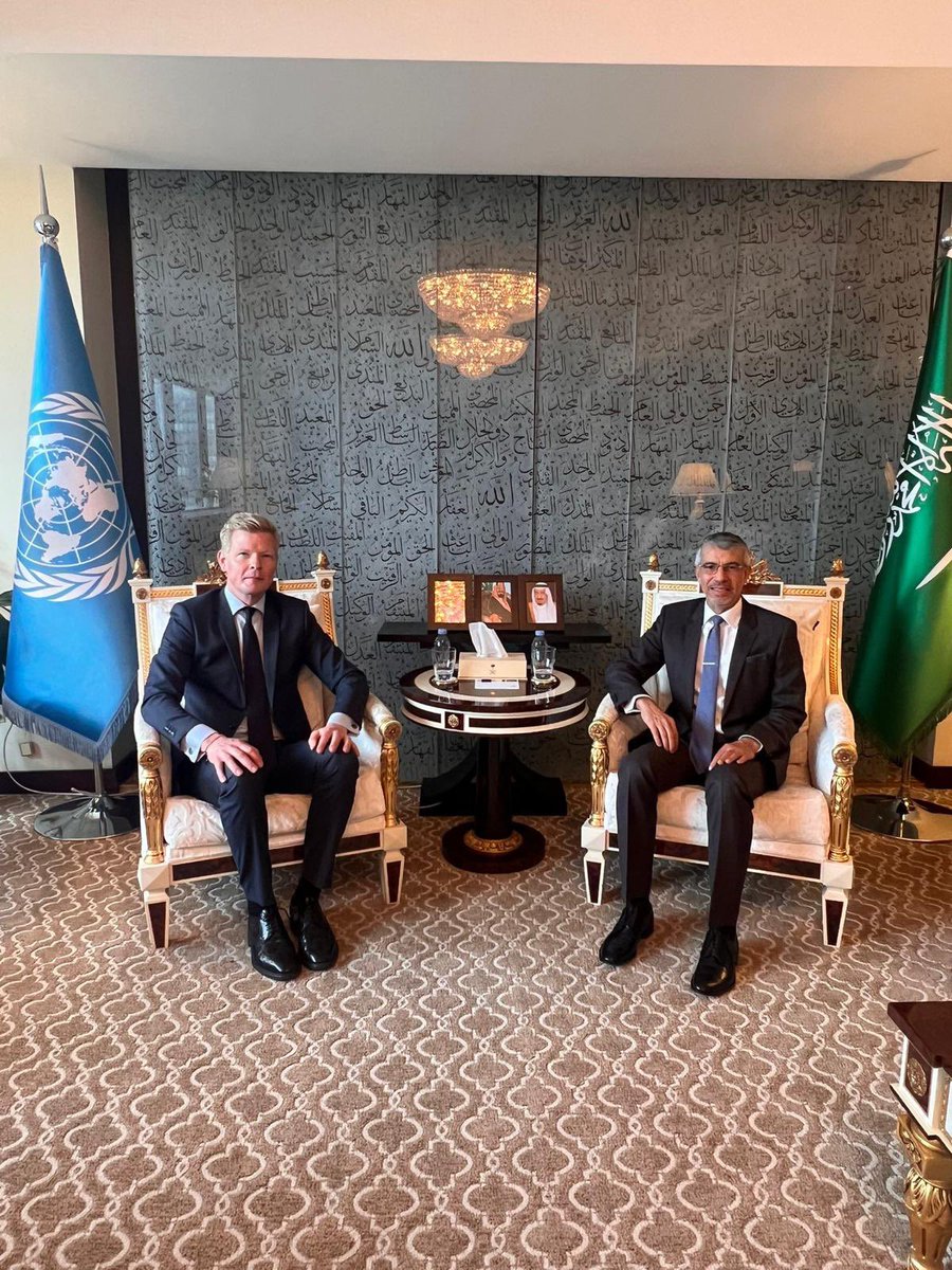 Abdulaziz ALWASIL عبدالعزيز الواصل (@azalwasil) on Twitter photo Today, I was pleased to meet with UN Special Envoy for Yemen @HansGrundberg to discuss the latest developments and efforts toward a comprehensive political solution in Yemen. The Kingdom reaffirms its commitment to supporting the UN-led peace process. <a href="/OSE_Yemen/">@OSE_Yemen</a> #Yemen #UN Today, I was pleased to meet with UN Special Envoy for Yemen @HansGrundberg to discuss the latest developments and efforts toward a comprehensive political solution in Yemen. The Kingdom reaffirms its commitment to supporting the UN-led peace process. <a href="/OSE_Yemen/">@OSE_Yemen</a> #Yemen #UN
