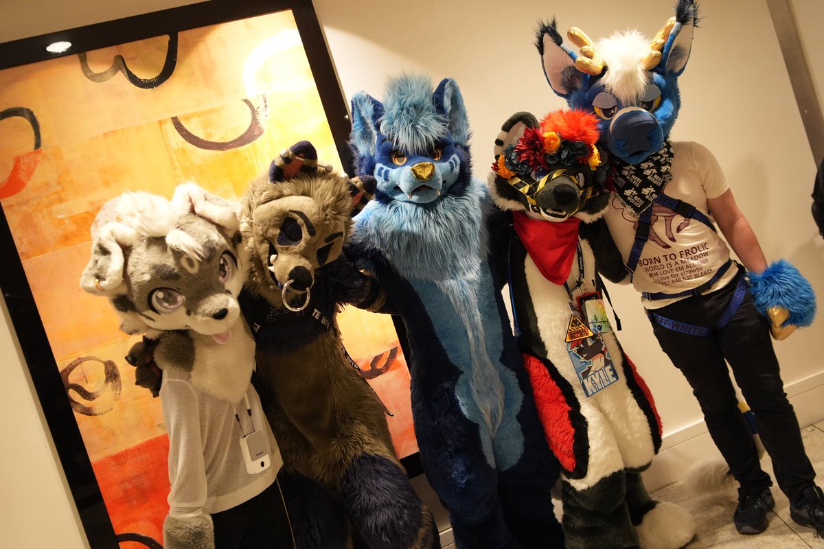 DaBigBlueWoof @ FWA tweet media