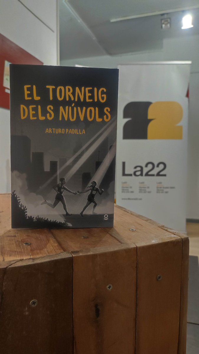 Tot a punt per presentar «El torneig dels núvols» a la <a href="/LLIBRERIA22/">LLIBRERIA 22</a> de Girona. Un llibre que ha estat possible gràcies a <a href="/jollibre/">Jollibre</a>. Amb moltes ganes!! 🔥🔥🔥🔥