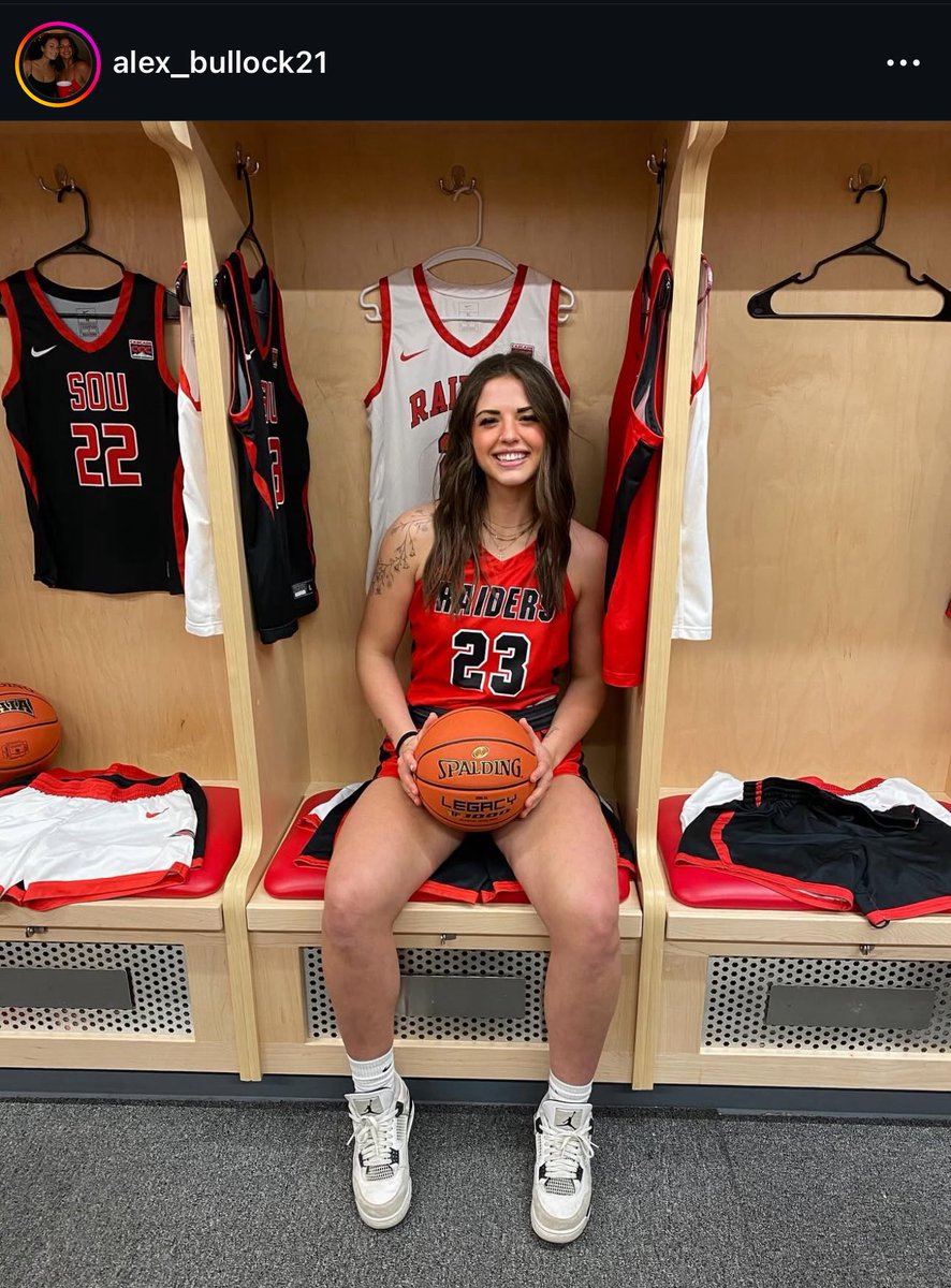 Helena High grad and former Carroll College forward Alex Bullock has committed to Southern Oregon per Instagram. 

Played in 31 games last season.