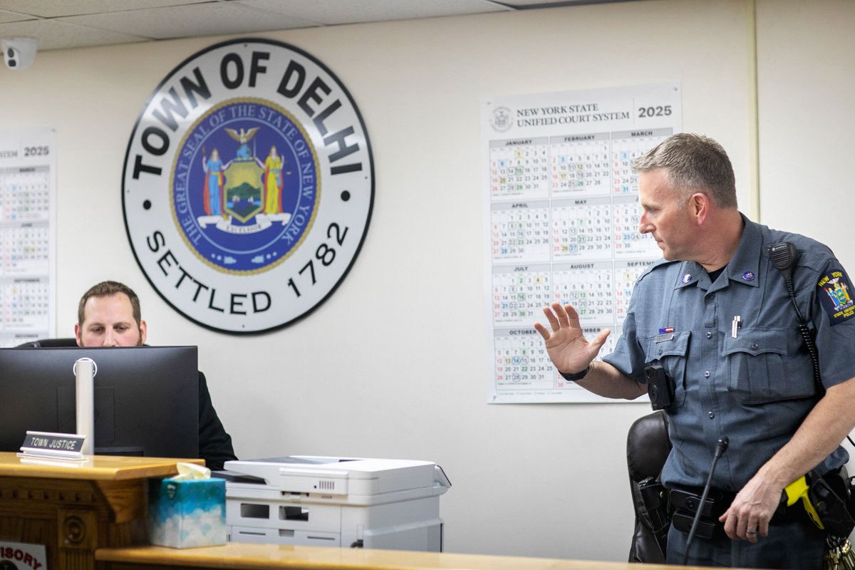 Our CJUS 410 criminal justice class brought the courtroom to life yesterday during a mock trial! ⚖️ With full access to the Town of Delhi Court, the students carried out a complete trial with witnesses, prosecutors, and a defense team to try a case from actual UPD archives.