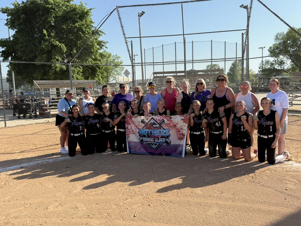 Aces 13u National had a great weekend @ the Mother’s Day Grand Slam winning the High School B Division. We really played well together this weekend and went 7-0 against some great competition!! 
<a href="/Aces_SoftballKC/">Aces Softball</a> <a href="/Aces2011/">Aces Natl 13u</a>