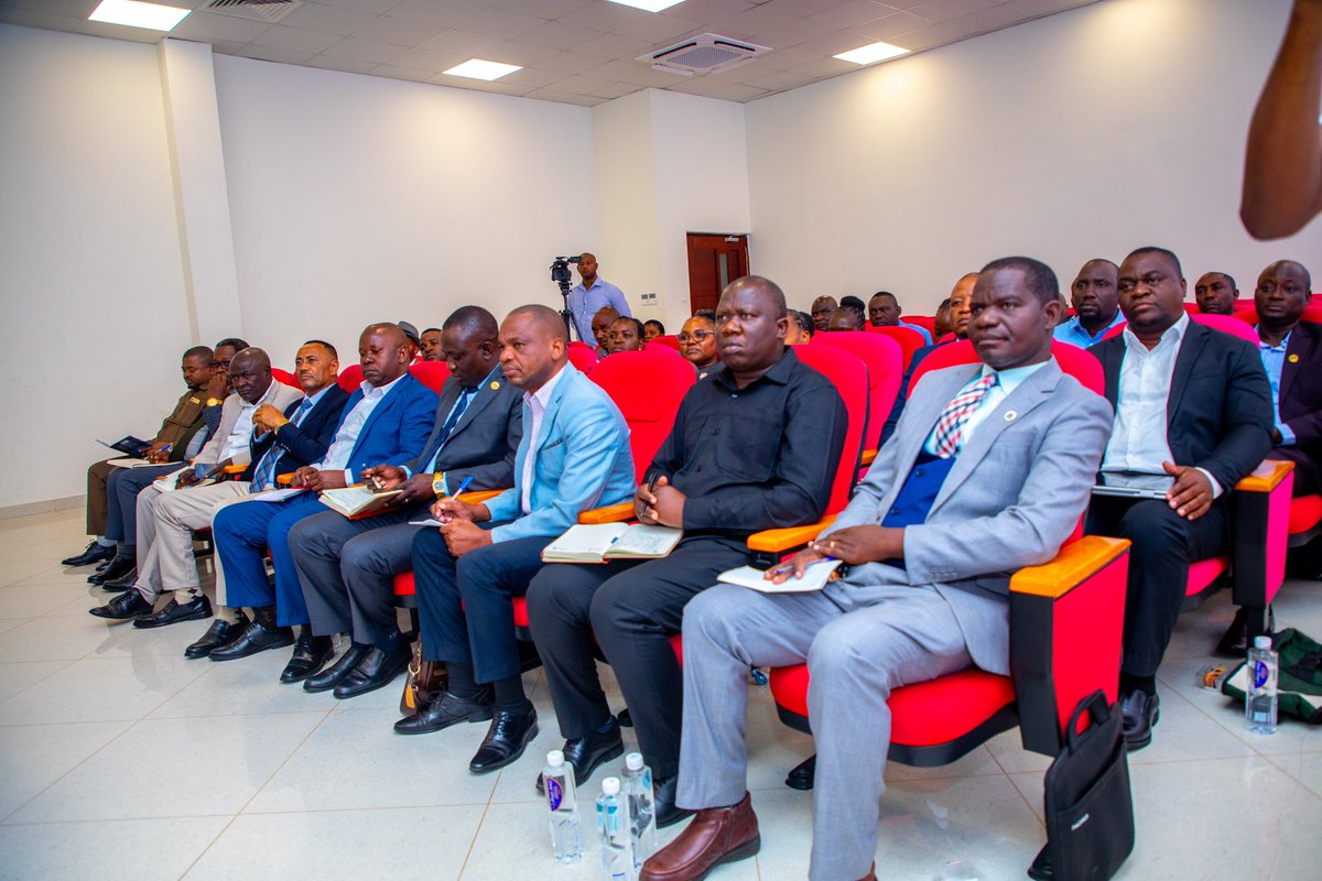 DKT.JAFO ATAKA MWANANCHI APATE BIDHAA ZENYE UBORA
 
Waziri wa Viwanda na BiasharaMhe.Dkt.Selemani Jafo(Mb) amewataka Wakala wa Vipimo (WMA) kuendelea kusimamia ubora wa bidhaa zinazozalishwa viwandani  lengo  likiwa ni  kuhakikisha mtumiaji wa mwisho  anapata bidhaa zenye ubora.