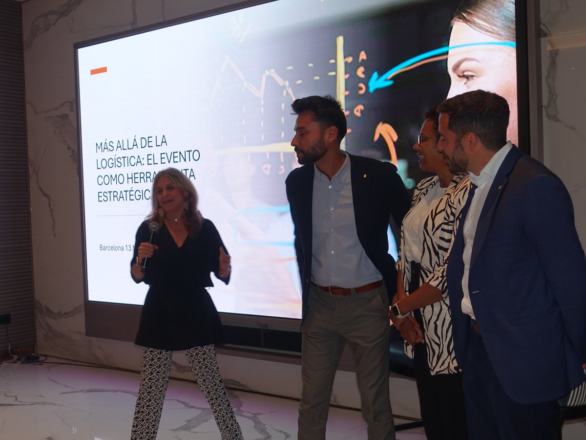 ForumBusinessTr's tweet image. Hoy estamos en el magnífico InterContinental Barcelona para la sesión dedicada al hashtag#MICE MÁS ALLÁ DE LA LOGÍSTICA: EL EVENTO COMO HERRAMIENTA ESTRATÉGICA, un evento que ha despertado mucha expectación entre #EventPlanners, #EventPros y #MeetingPlanners.