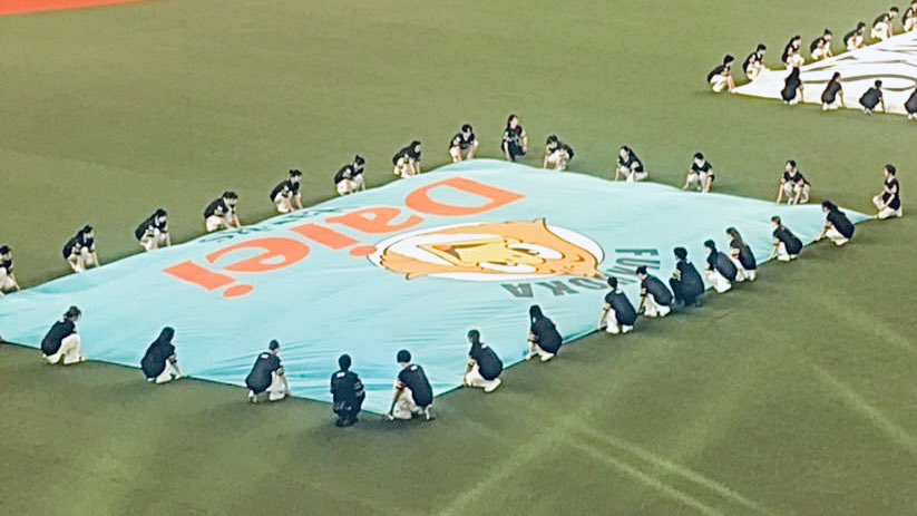 tenshoudaka's tweet photo. さぁ大阪でのホームゲームは無事勝利！！

次は福岡でしっかり勝って連勝してもらいましょう！！

頑張れ！頑張れ！ホークス！！

#sbhawks https://t.co/NxySQW6BBV