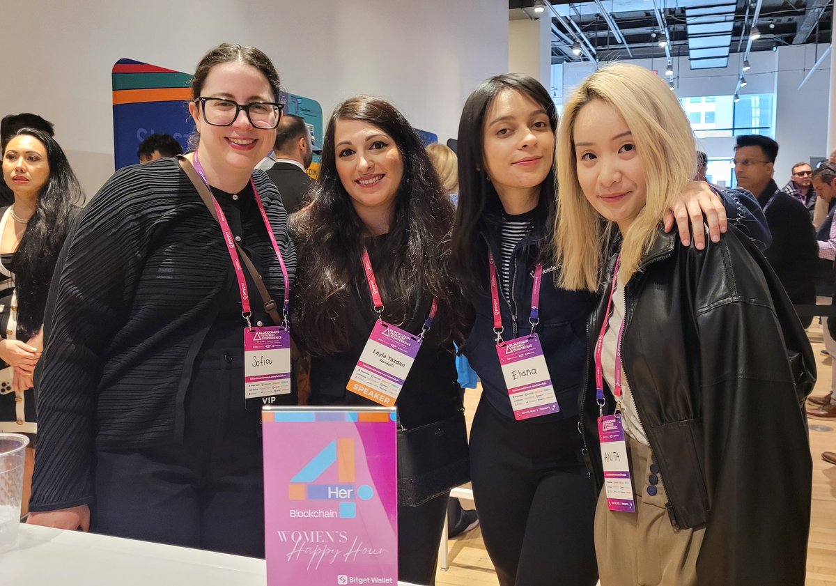 The #WonderFi women all ready to mingle during the Blockchain4Her <a href="/Ethereum_Women/">ETHWomen</a> Happy Hour!