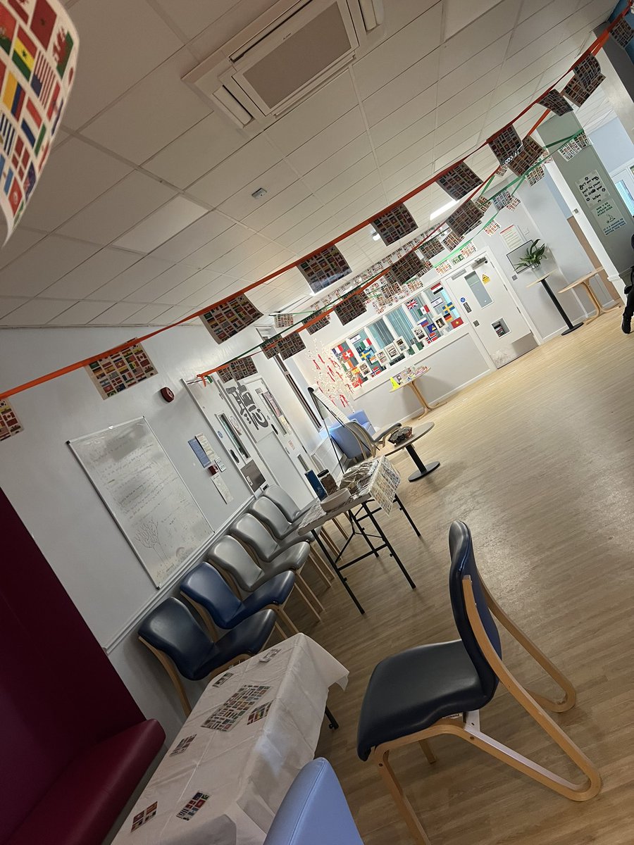 Lauren Owen tweet media