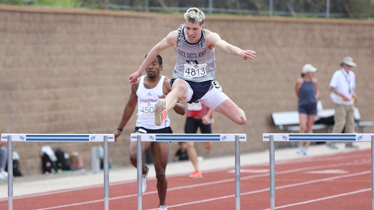 GoHardrockers's tweet image. The @HardrockerTFXC topped off a great outdoor weekend, with Cole Dobberstein advancing to the NCAA Championship in the 400-meter hurdles.
Release: tinyurl.com/45djr7ya
#TheHardrockLife