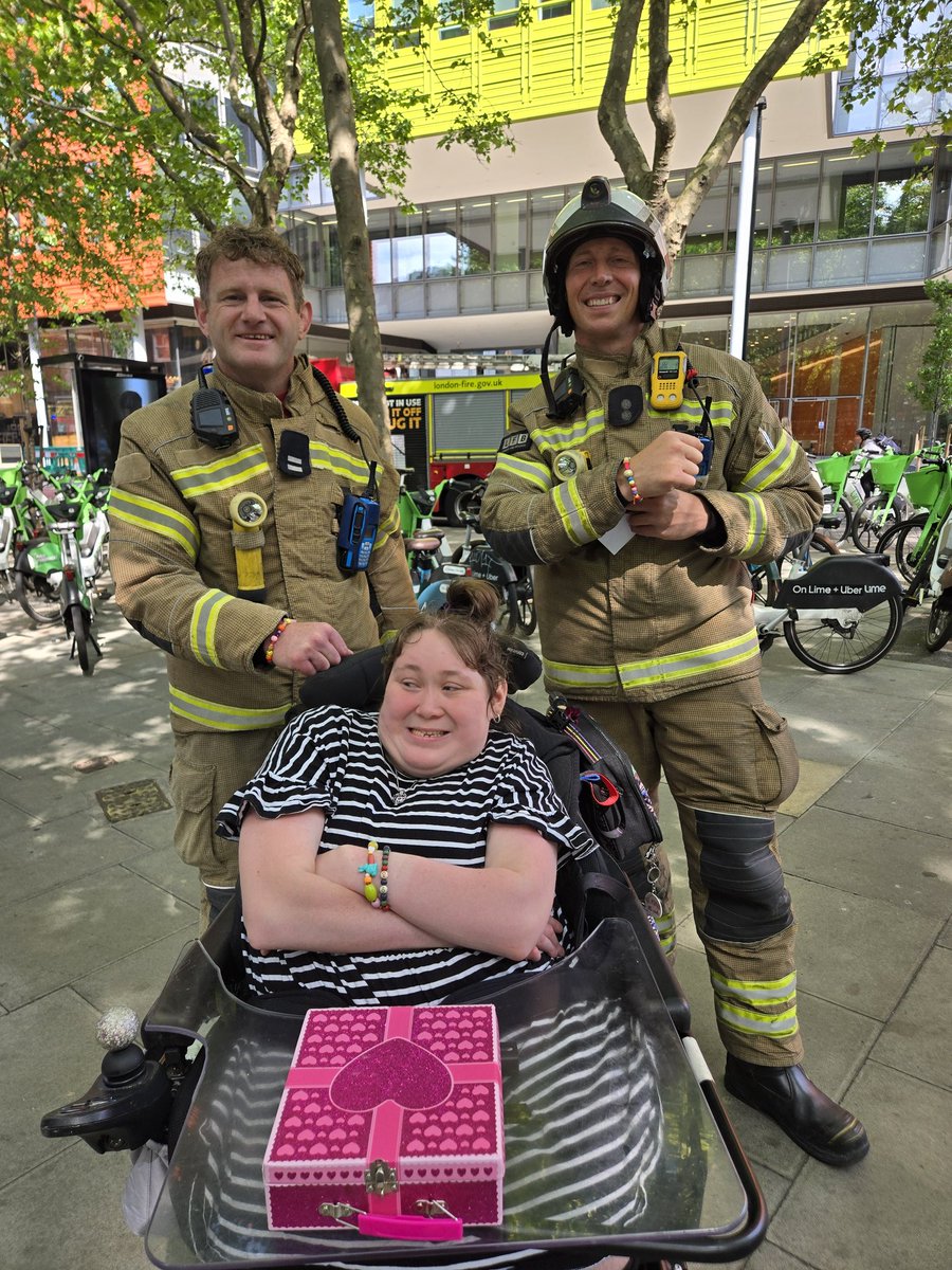 @spreadjoywithabi tweet media