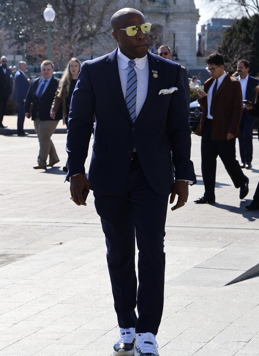 Wesley Hunt tweet media