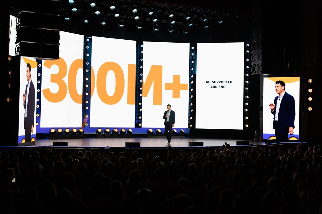AmazonAds's tweet image. And that's a wrap! 🎬 Thank you to everyone who joined us at #AmazonUpfront. Learn more about the biggest takeaways from yesterday's presentation: ads.amazon/4dz46d3
⭐ Our ad-supported monthly reach in the US has expanded to an audience of over 300 million across owned and…