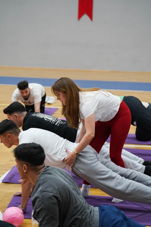 Matların Üzerinde Farkındalık: Pilates Workshop'u Gerçekleştirildi.
📷