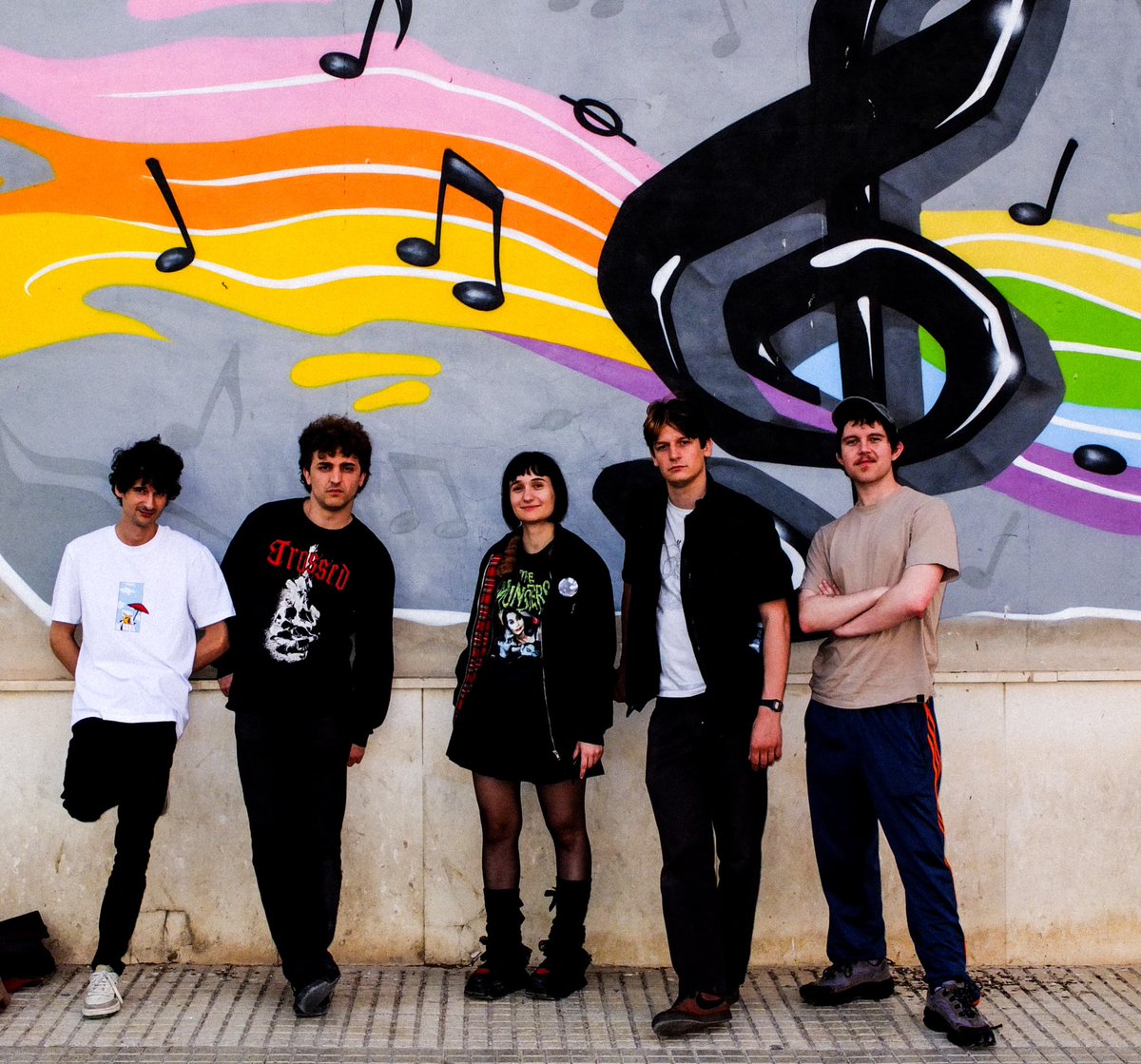 we ❤︎  music (≧ڡ≦*)