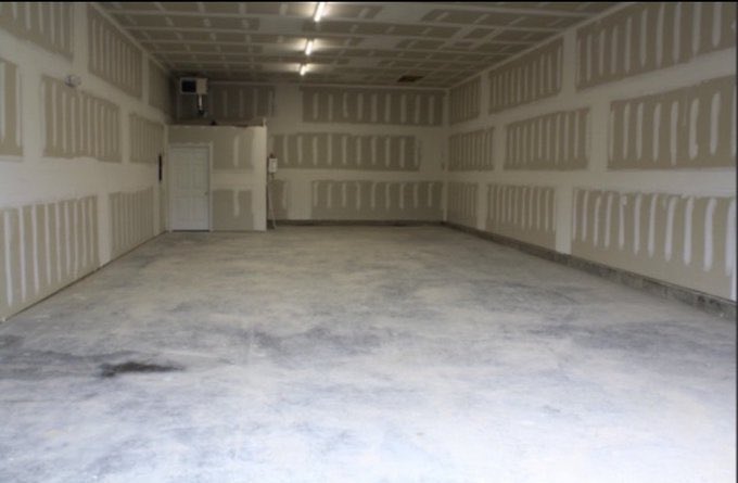 This still blows my mind.

People are getting $1900 per month for homes.

I am getting $1900 for contractor garages with a half bathroom.

Industrial is the best, most passive asset class.