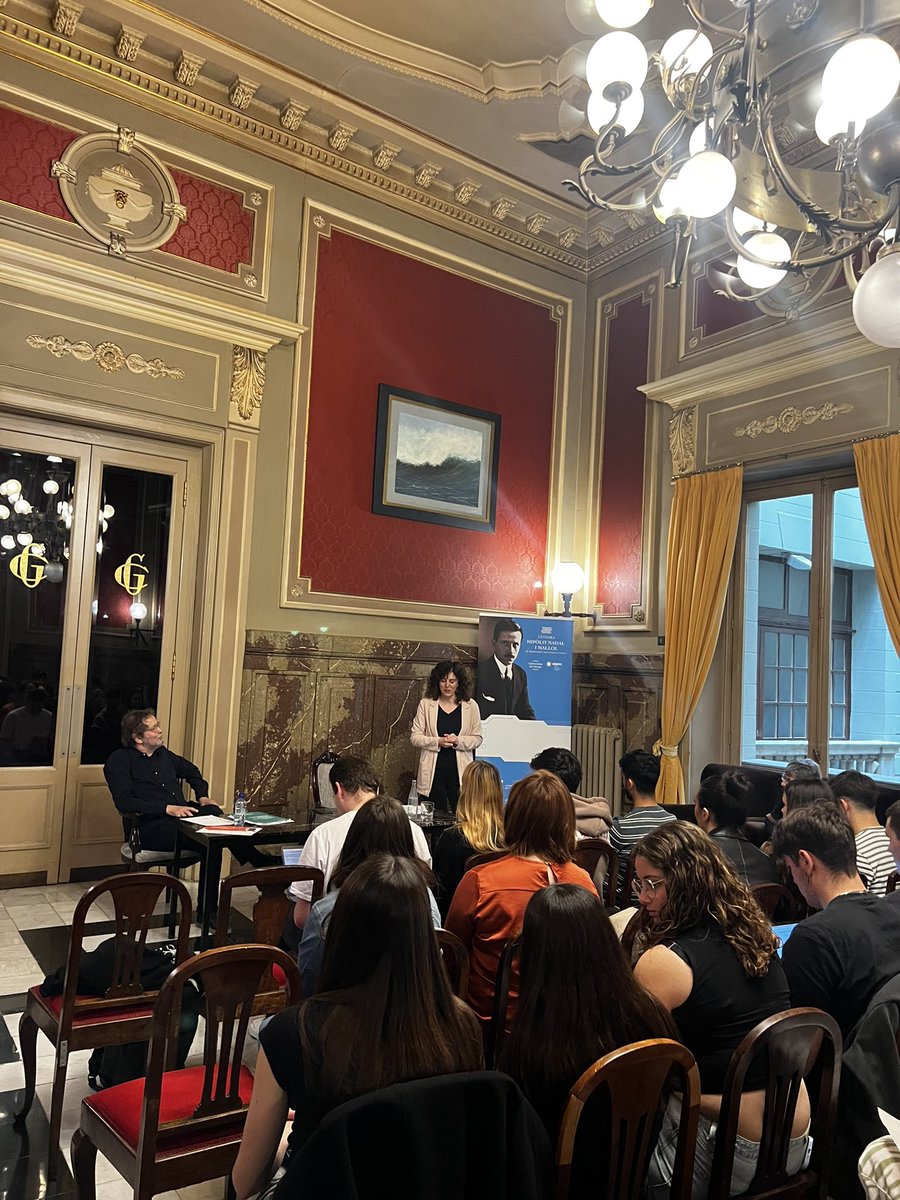 Avui hem tancat el Cicle de Conferències | Converses: Comunicació en clau de país amb la ponència d’Anaïs Iglésies:
“Lideratge en femení: impacte i visibilitat en la comunicació de proximitat”.

Gràcies al Casino de Girona i als patrons  pel seu suport!