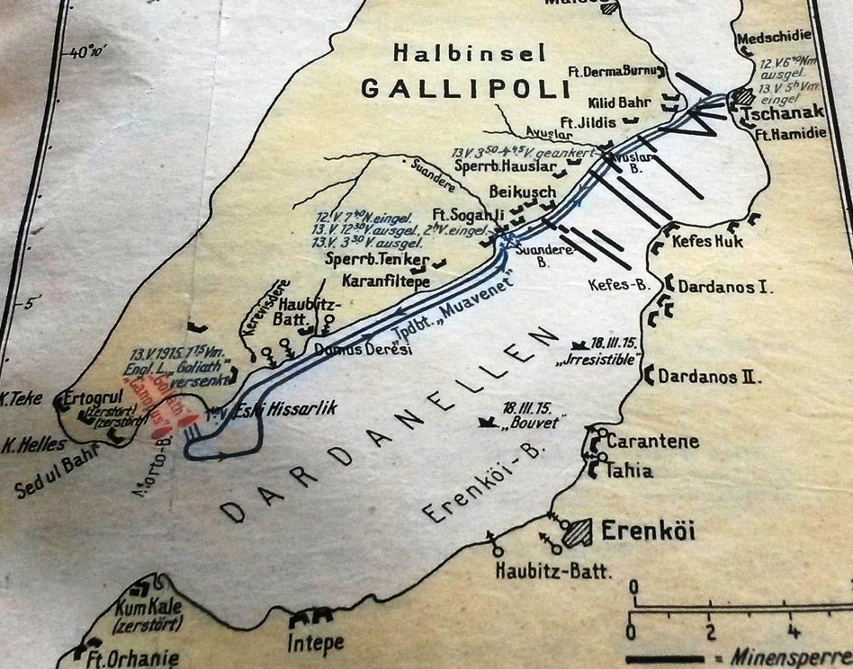110 yıl önce bugün Muavenet-i Milliye muhribi, İngiliz Goliath zırhlısını Morto Koyu'nda batırdı. Kara muharebeleri sürerken #Çanakkale1915 savunmasına büyük katkı sağladı. Görselde operasyon rotasını, linkte ise konuya dair makalemi bulabilirsiniz researchgate.net/publication/38…