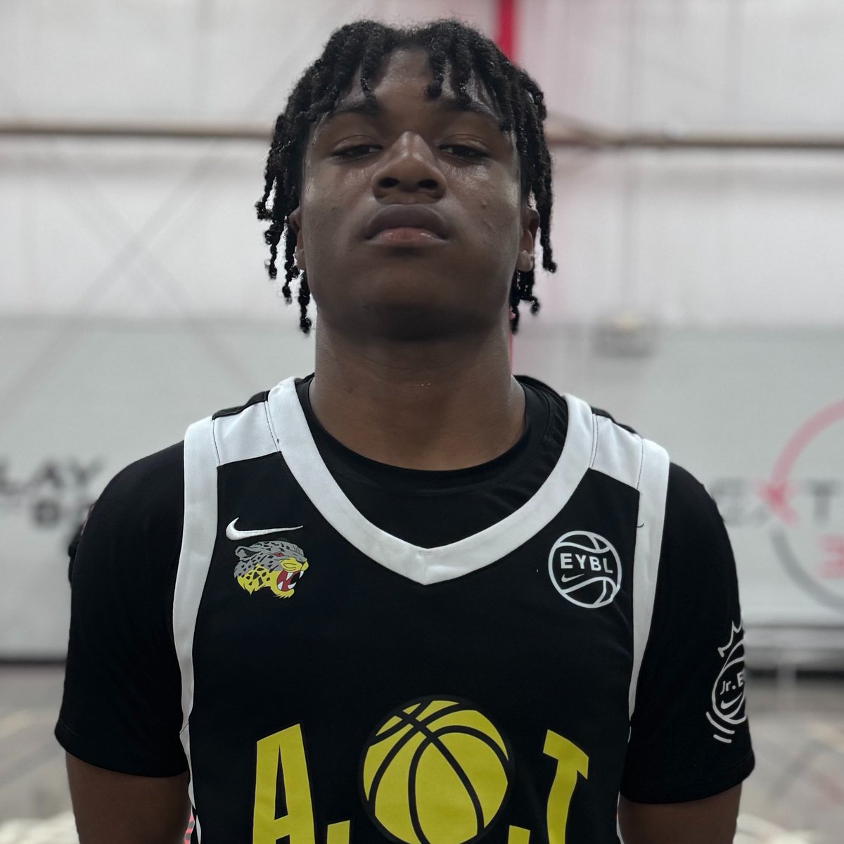 Shun Williams (@ontheradarhoops) on Twitter photo '28 Bryson Jatta (<a href="/BrysonJatta1/">Bryson Jatta</a>) could not be contained at last weekend's event.
His aggressive style earns him buckets and trips to the free throw line.
<a href="/DTUnFilUnCen247/">DT Media Group</a> writes from Who Wants the Smoke:
ontheradarhoops.com/otr-hoops-who-… '28 Bryson Jatta (<a href="/BrysonJatta1/">Bryson Jatta</a>) could not be contained at last weekend's event.
His aggressive style earns him buckets and trips to the free throw line.
<a href="/DTUnFilUnCen247/">DT Media Group</a> writes from Who Wants the Smoke:
ontheradarhoops.com/otr-hoops-who-…