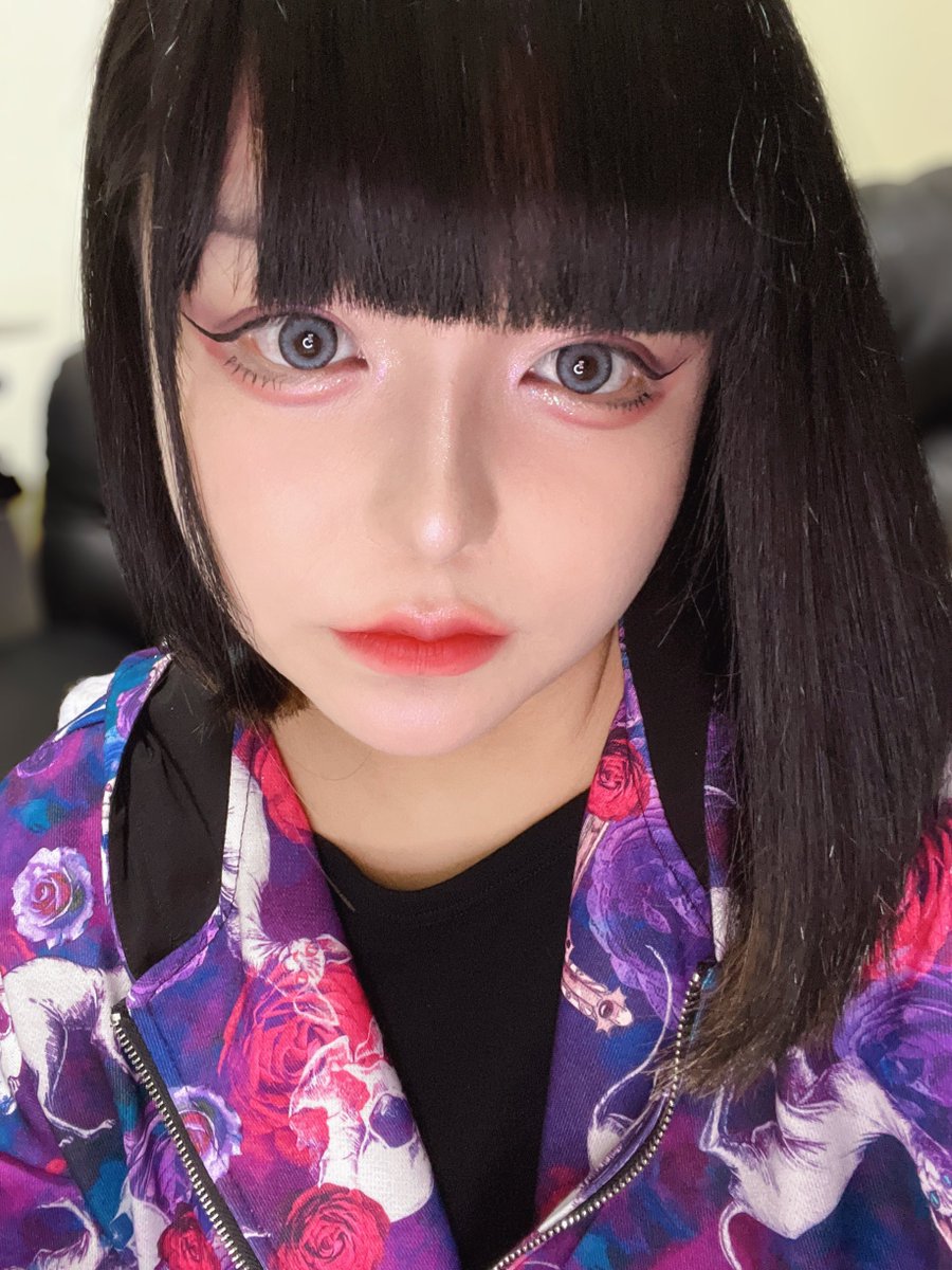 今日ビジュイイじゃん
 #prhot