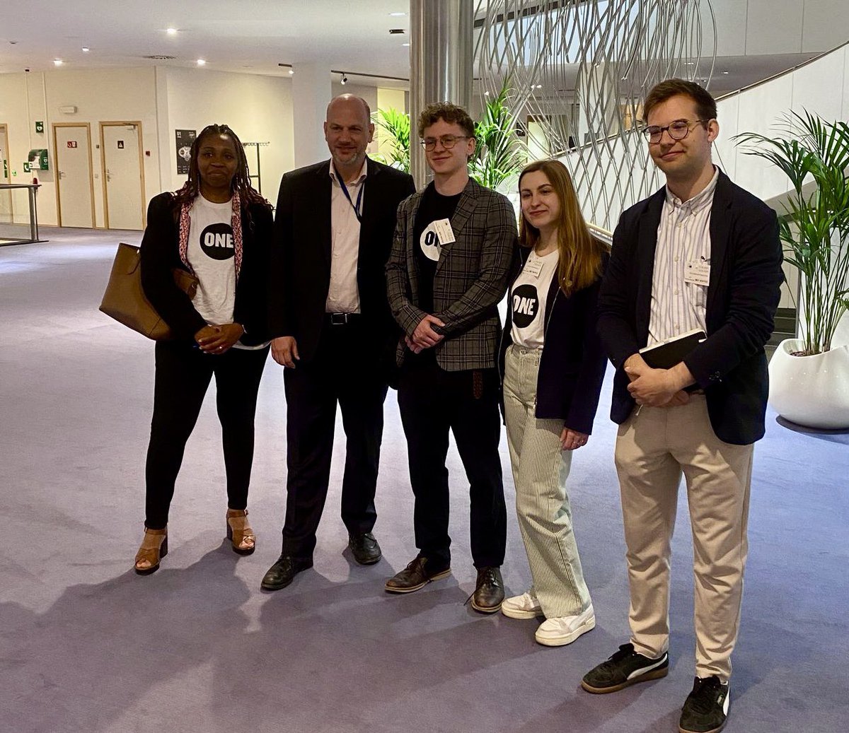 ONEinEU (@oneineu) on Twitter photo Our Youth Ambassadors had a meaningful conversation with <a href="/NiclasHerbst/">Niclas Herbst</a> about global health and EU leadership at the <a href="/Europarl_EN/">European Parliament</a> this morning. Young people care deeply about global justice, and we’re grateful they were heard! #ONEActivists Our Youth Ambassadors had a meaningful conversation with <a href="/NiclasHerbst/">Niclas Herbst</a> about global health and EU leadership at the <a href="/Europarl_EN/">European Parliament</a> this morning. Young people care deeply about global justice, and we’re grateful they were heard! #ONEActivists