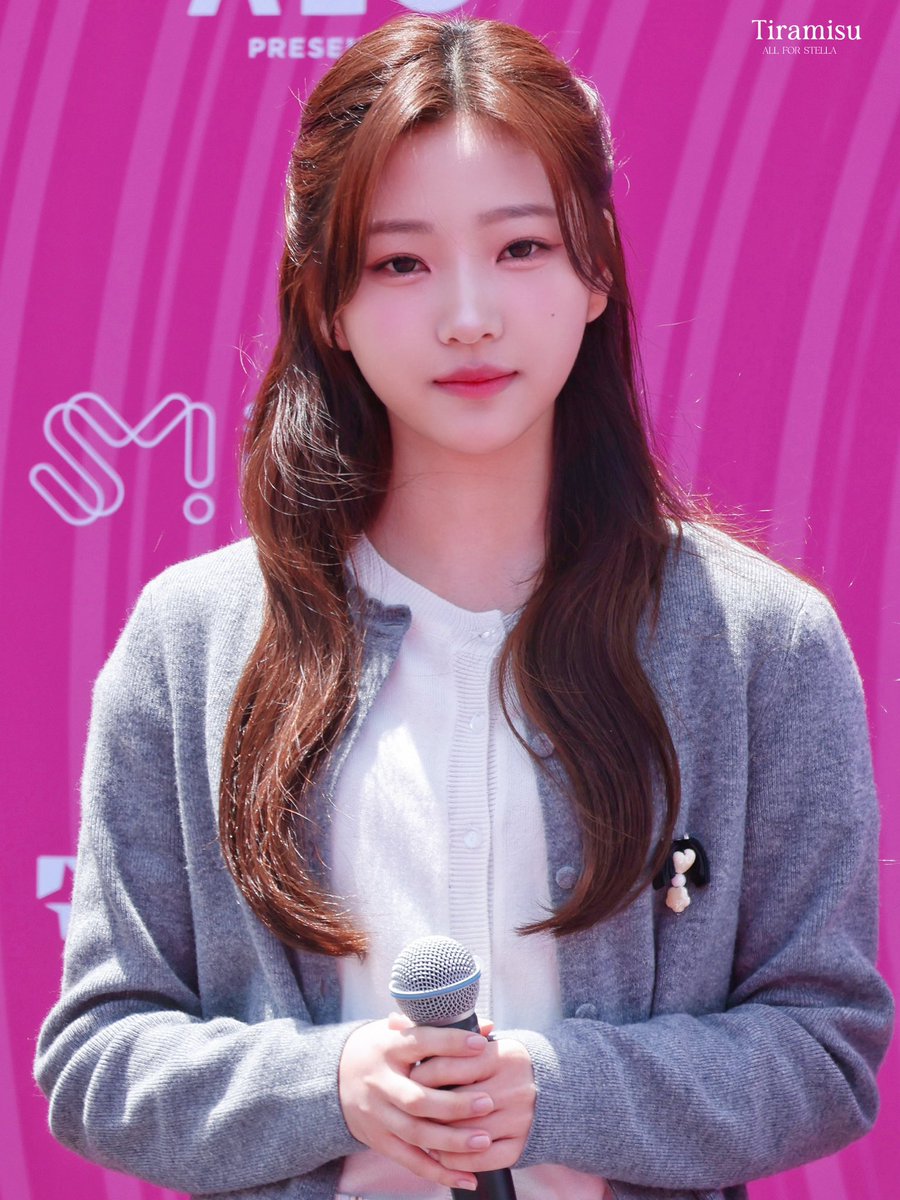 250511 SMTOWN LA
 #스텔라 #STELLA 
#Hearts2Hearts #하츠투하츠