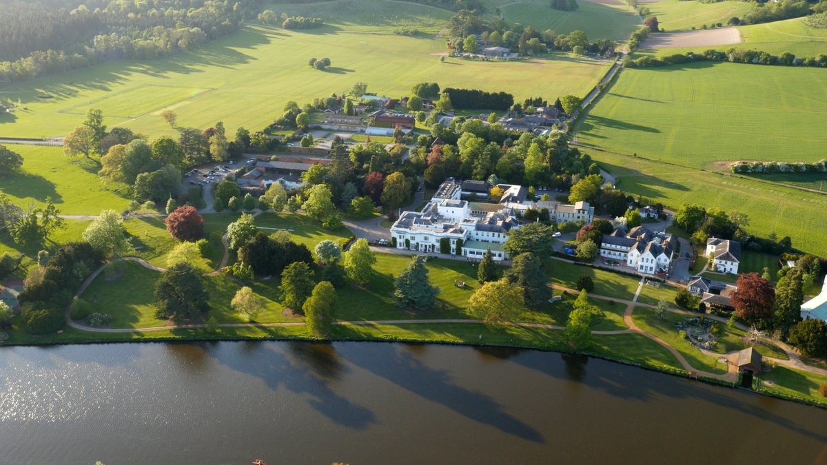Set in the Oxfordshire countryside and a short drive from Henley-on-Thames, the Greenlands Hotel offers 100 superior double en-suite bedrooms including 8   luxury balcony rooms with views across the Chiltern valley and the grounds leading down to the River Thames.