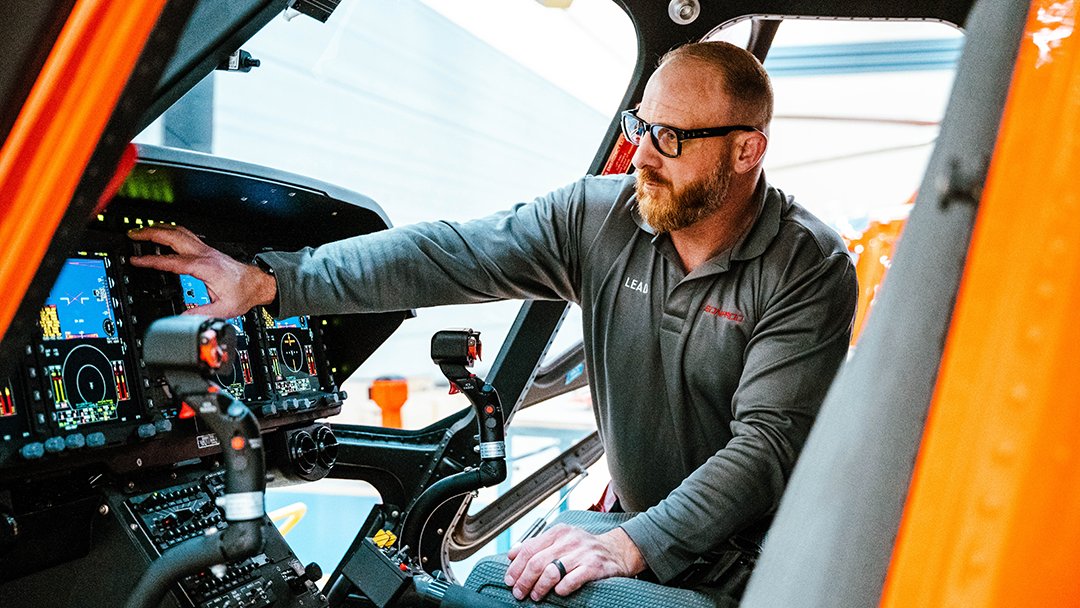 LDO_Helicopters's tweet photo. The #Leonardo #TH73 (#AW119T) helicopter is revolutionizing rotary-wing training! From advanced helicopter training to mission-ready skills, its Dual Quad Cockpit Display mimics U.S. military fleet aircraft - it’s designed for consistency and capability in joint missions. #PrimacyofLearning #Army