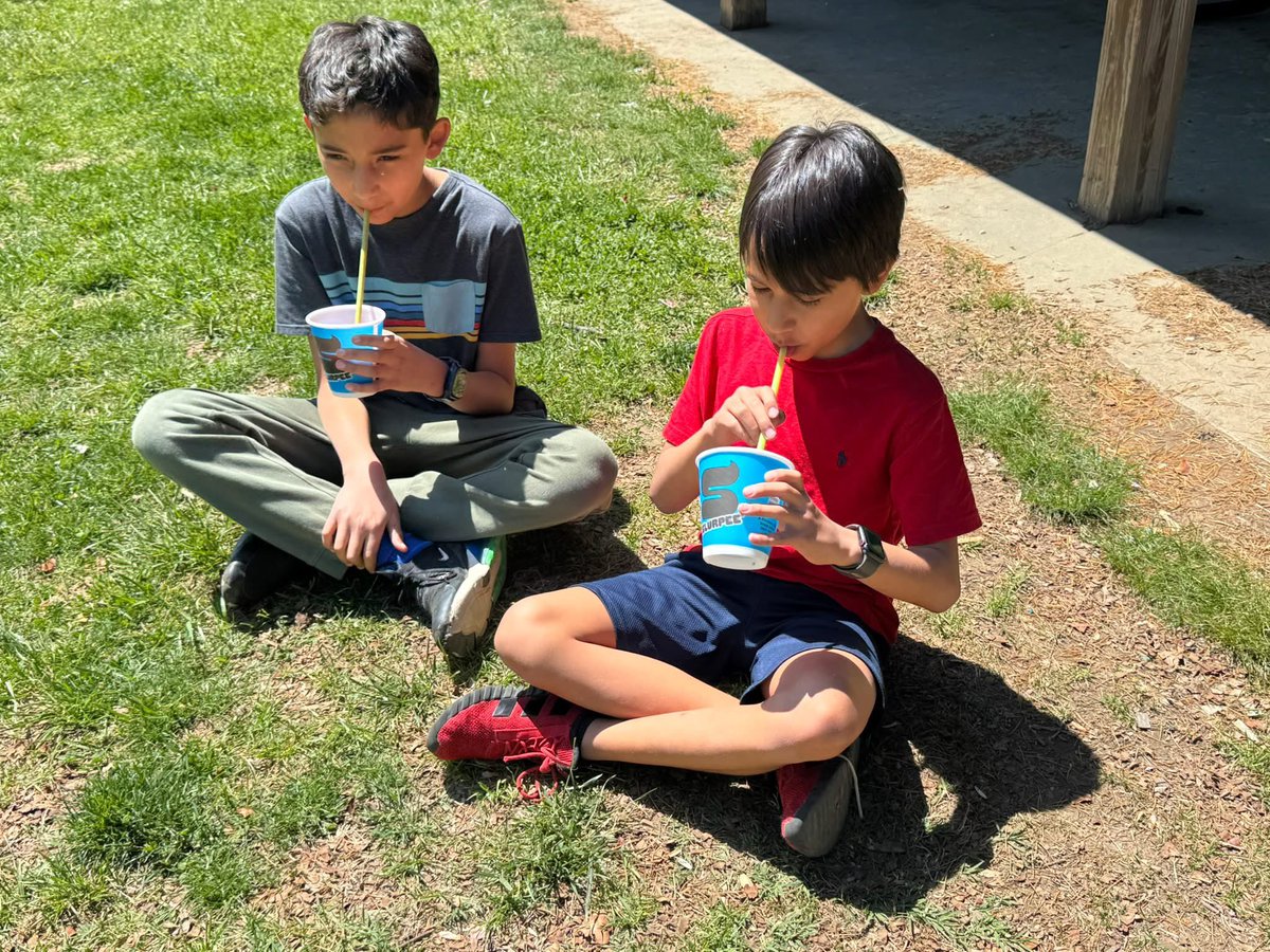 osamartialarts's tweet image. 🙌 Half Day Monday? No worries—we&apos;ve got you covered!
Nothing like Slurpees and playground fun to make the most of the afternoon! 🧃🛝
Laughter, sunshine, and sweet memories with our #OSAFamily 💙

#HalfDayFun #PlaygroundVibes #SlurpeeTime #OSAFamily