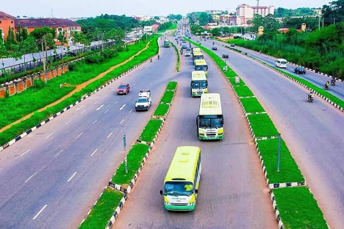 PastorMarvy's tweet photo. “No single good road in Ogun State”

The Ogun State: https://t.co/ybsWlenShK