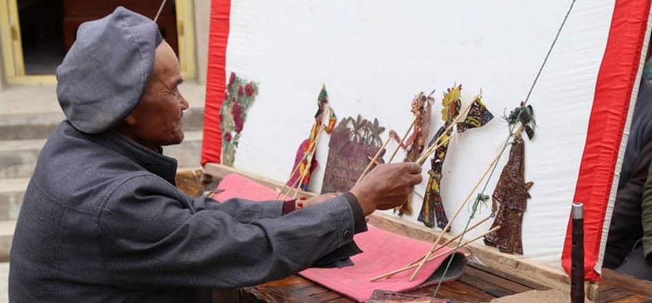 RealPreCinema's tweet image. Shadow Plays were cast on walls and behind thin screens like #backprojection. Some #puppets were meant for direct viewing, as this one indicates.