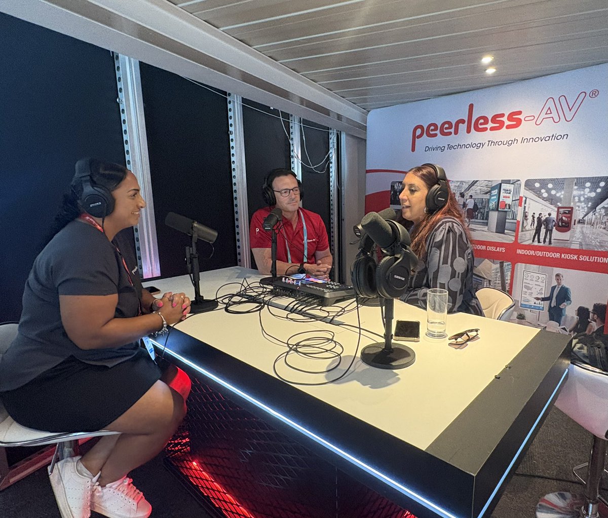 Peerless-AV EMEA (@peerlessaveu) on Twitter photo For the first time at #TheAVShowcase we’re hosting a new podcast area, sponsored by <a href="/ShureUK/">Shure UK</a>. Our podcast takeovers today are <a href="/Iffsi/">Iffat #WhatIff?♥️🕊☮️🇺🇦</a> #WhatIff & David Allen & David Berman #Makingwaves <a href="/AVMagazine/">AV Magazine</a> 🎧
#avtweeps #avbrits #podcasttakeover For the first time at #TheAVShowcase we’re hosting a new podcast area, sponsored by <a href="/ShureUK/">Shure UK</a>. Our podcast takeovers today are <a href="/Iffsi/">Iffat #WhatIff?♥️🕊☮️🇺🇦</a> #WhatIff & David Allen & David Berman #Makingwaves <a href="/AVMagazine/">AV Magazine</a> 🎧
#avtweeps #avbrits #podcasttakeover