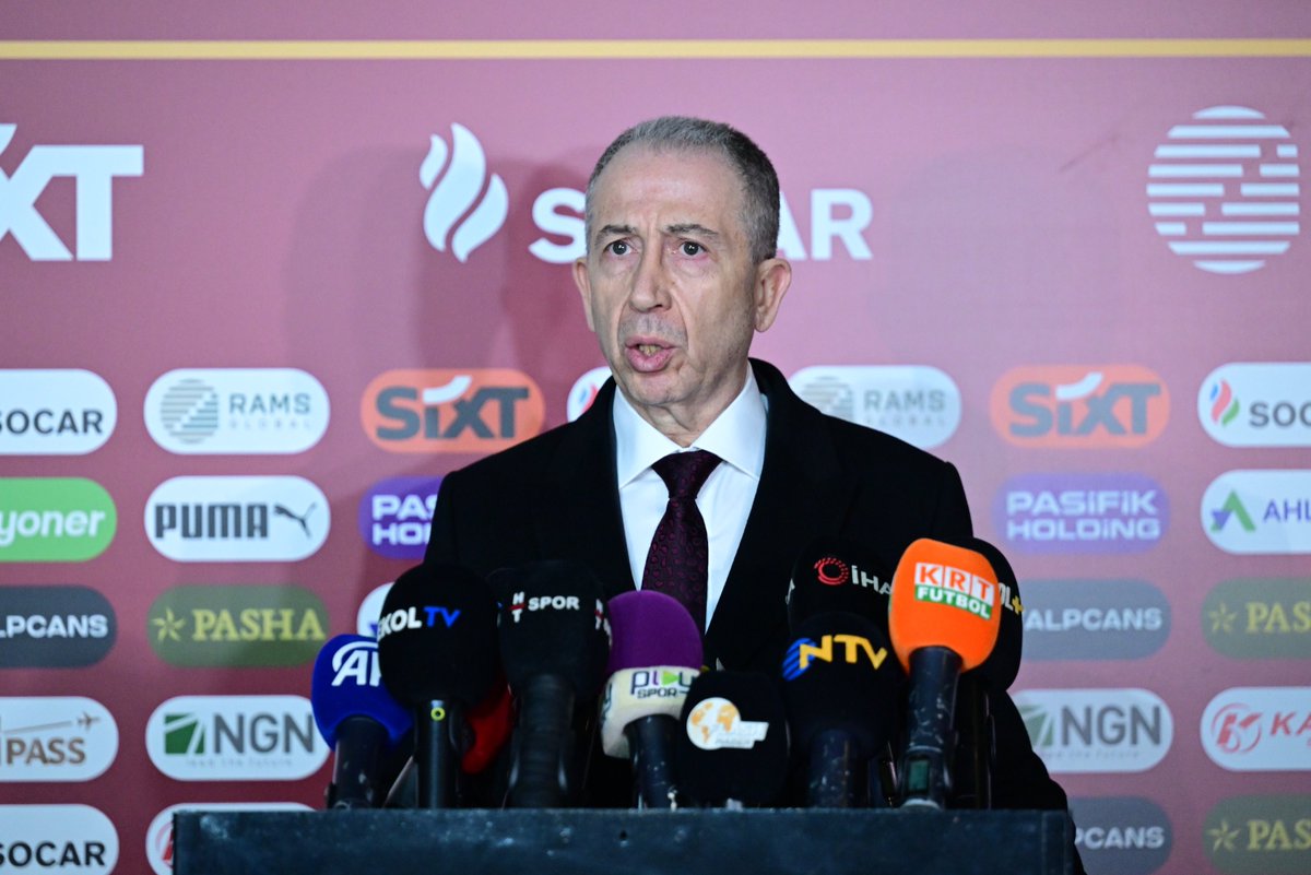 🎙️ Metin Öztürk: 

"Yakında uzayda da kutlama yapacağımız söylenecek. Öyle bir şey yok. Tek konsantrasyonumuz yarınki final maçı. Ardından Kayserispor maçımız var. Önce bu hedefleri gerçekleştireceğiz, sonra da kutlamalar için kollarımızı sıvayacağız."