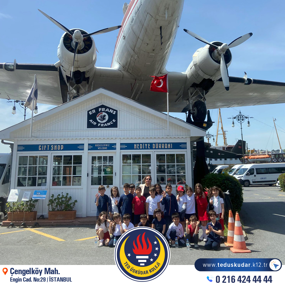 TED Üsküdar Koleji İlkokul 2. sınıf öğrencilerimiz Rahmi Koç Müzesi'ni ziyaret ettiler. Müzede gezmenin mümkün olabileceği katkı yanı sıra Renkli Matematik Dünyası atölyesine katılarak etkileşimli deney modülleri ile öğrenilebilen düşünme yeteneklerini geliştirme fırsatı buldular