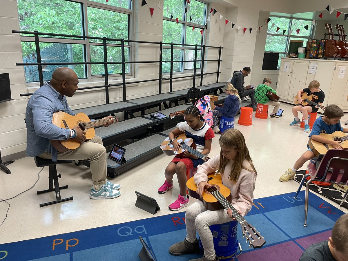 Check out who dropped in for guitar lessons today! Thanks for joining us <a href="/jofreeman/">Joe Freeman</a>