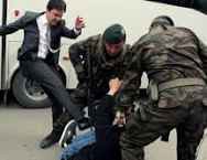 13 Mayıs 2014 Soma Maden Faciası’nda 301 madenci canımız ihmaller sonucu göz göre göre hayatlarını kaybetti!
Tüm bu acıların yanında bu tekmeyi de asla unutmadık, unutmayacağız!