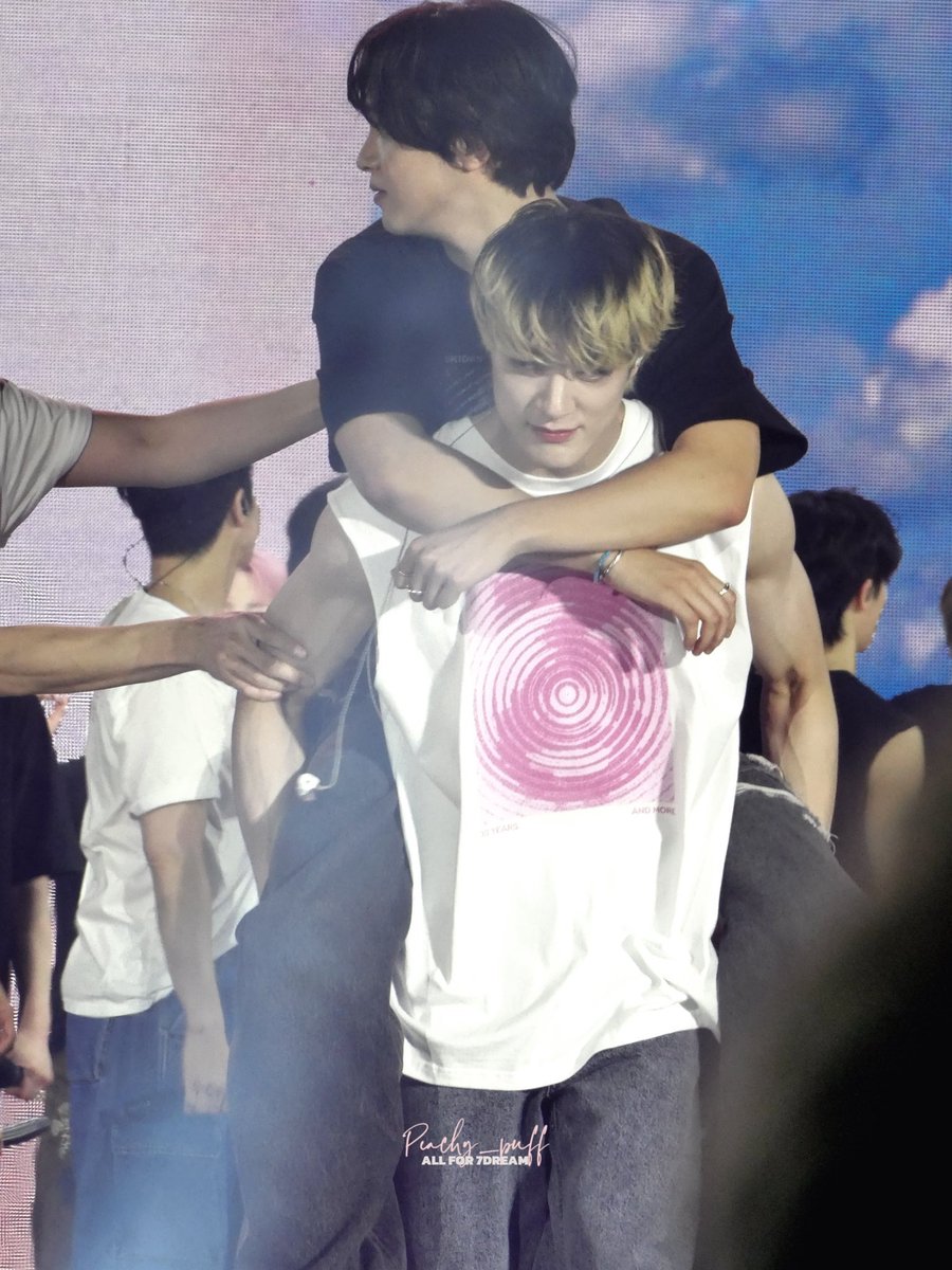 one_shop_meary's tweet image. #젠동

                     졔노양… 저기 너 친구잇다…

               또 어지럽다 하지 말고 제대로 업혀…