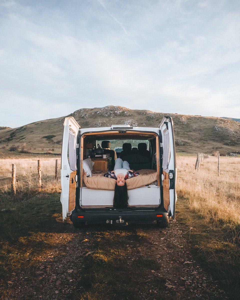 ZEISS Camera Lenses (@zeisslenses) on Twitter photo 🌄 Soft light, warm tones, and the quiet of a day with no agenda. Gabriel Santos brings it all together with the <a href="/Vivo_GLOBAL/">vivo Global</a> X200 Pro and its #ZEISS True Color Main Camera.
Submit your photo series to the #vivo #VISION+ PhotoAwards now: visionplus.vivo.com/photoawards 🌄 Soft light, warm tones, and the quiet of a day with no agenda. Gabriel Santos brings it all together with the <a href="/Vivo_GLOBAL/">vivo Global</a> X200 Pro and its #ZEISS True Color Main Camera.
Submit your photo series to the #vivo #VISION+ PhotoAwards now: visionplus.vivo.com/photoawards