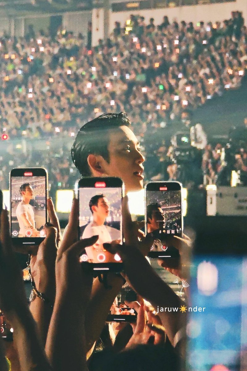 รูปที่มีทุกเครื่อง สาธุ หล่อมาก