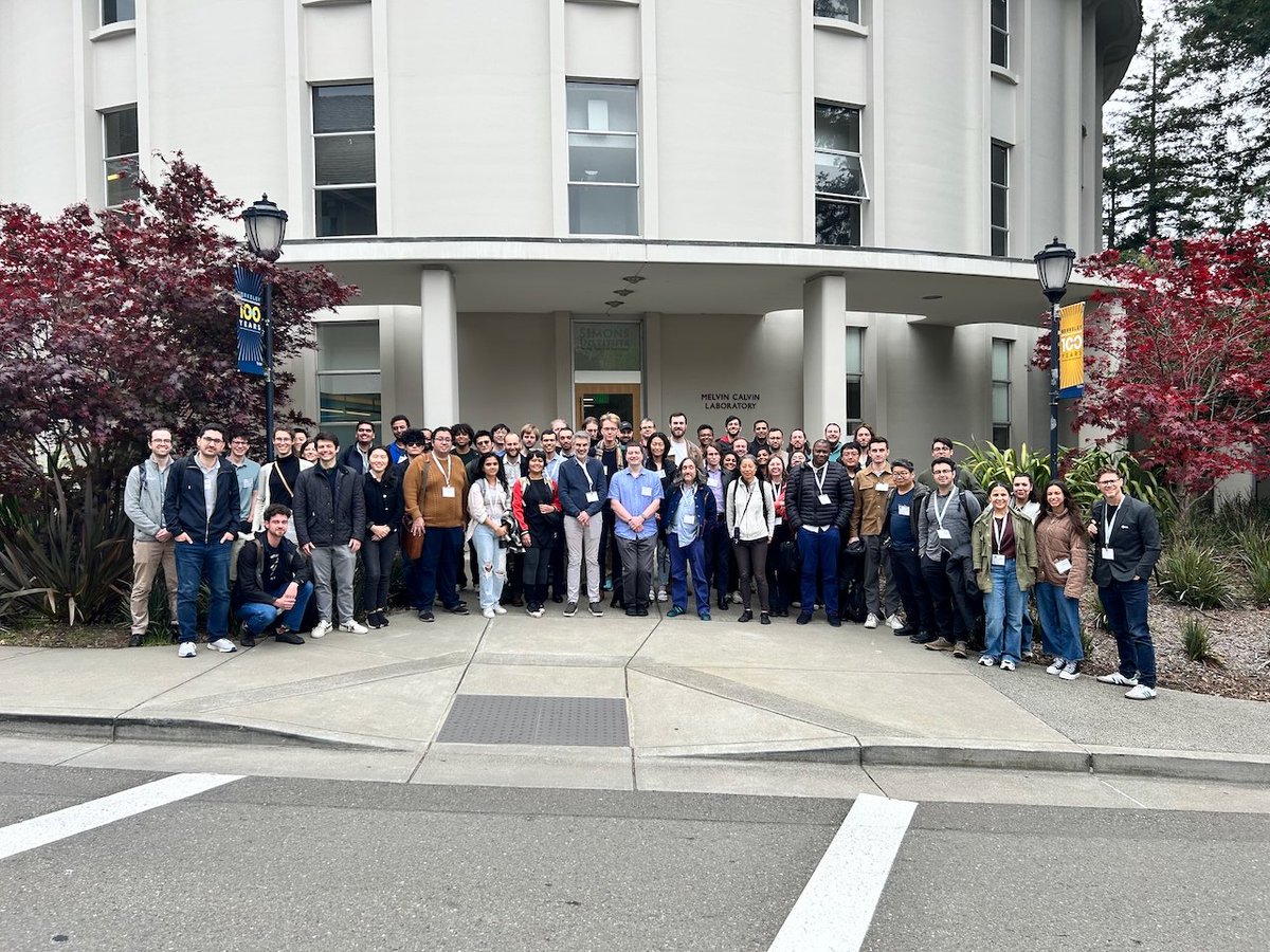 IVADO (@ivado_qc) on Twitter photo 🔷 IVADO travaille à rendre l’ #IA plus sûre et éthique. Retour sur l'atelier au <a href="/SimonsInstitute/">Simons Institute for the Theory of Computing</a> à Berkeley sur la sécurisation des modèles de langage.
🎬 Vidéos : ivado.ca/en/events/safe…
🔎 En savoir plus : ivado.ca/2025/05/12/ver…
#IAR3 #LLM #IntelligenceArtificielle 🔷 IVADO travaille à rendre l’ #IA plus sûre et éthique. Retour sur l'atelier au <a href="/SimonsInstitute/">Simons Institute for the Theory of Computing</a> à Berkeley sur la sécurisation des modèles de langage.
🎬 Vidéos : ivado.ca/en/events/safe…
🔎 En savoir plus : ivado.ca/2025/05/12/ver…
#IAR3 #LLM #IntelligenceArtificielle