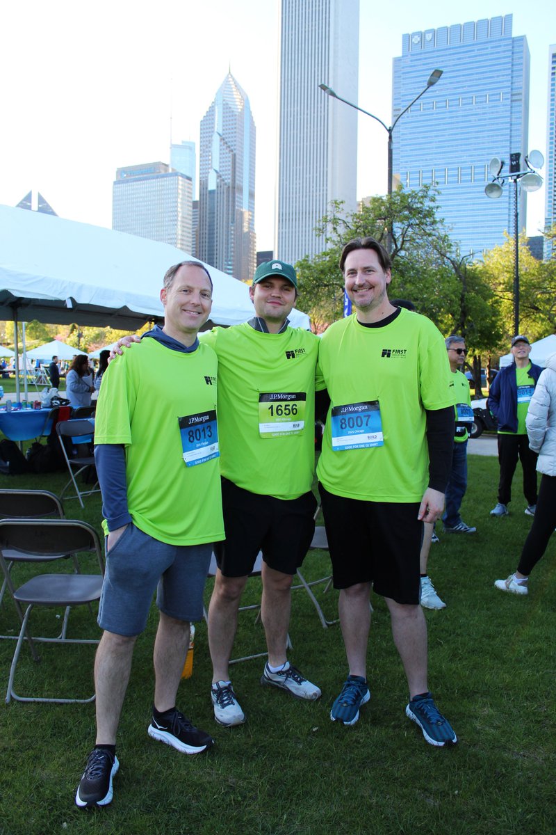 First Industrial showed up with energy and enthusiasm at the 2025 J.P. Morgan Corporate Challenge last week! Proud to continue this tradition with our Chicago team. Hats off to our runners and supporters! 

#JPMCC2025 #Wellness #Teamwork