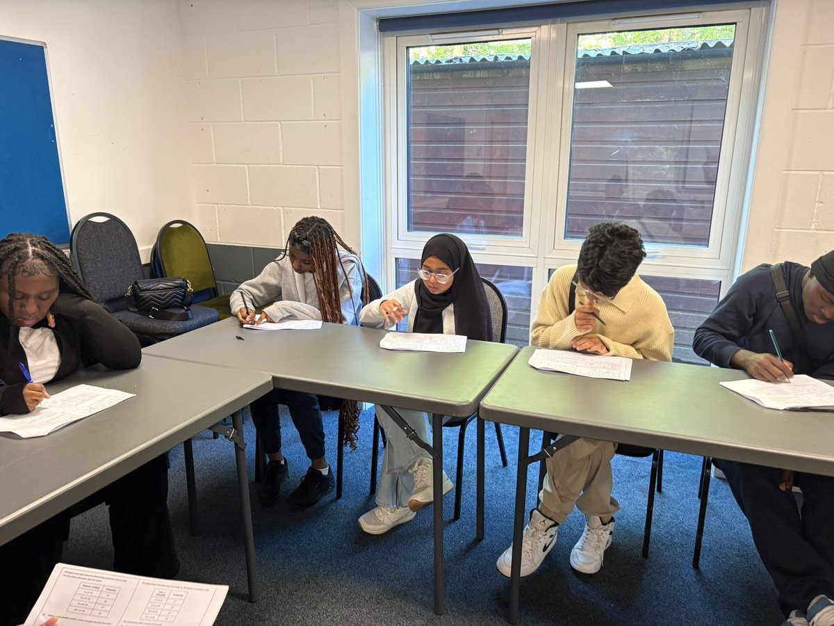 PeckhamAcademy's tweet image. Work hard, play harder!  Year 11 residential was all about teamwork, challenges, and unforgettable laughs. From study sessions to high swings — we did it all! #Year11Residential #WorkAndFun #MemoriesMade