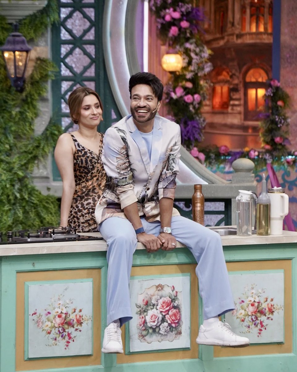 When saathme khaana banana is your love language 🫶🥰

#LaughterChefs #AnVi #CoupleGoals #CookingPartner #FunUnlimited