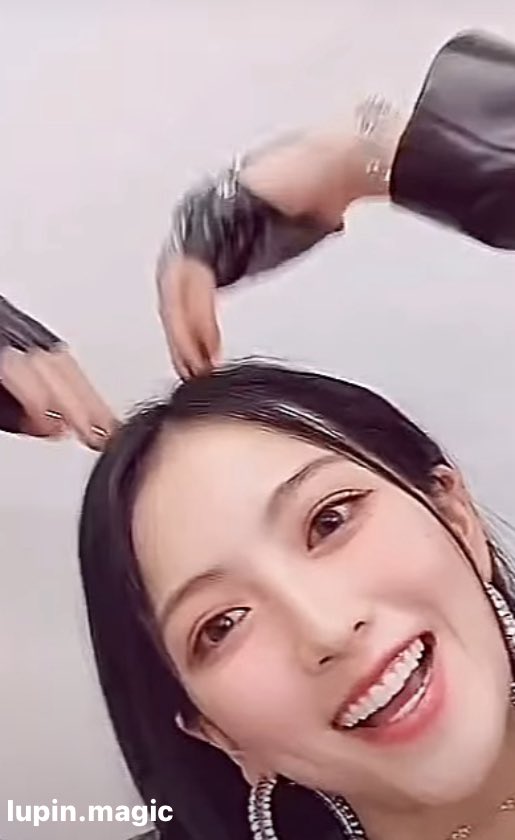 知英さん💖
待ってます😘💕🫶
KARASIA❣️ありがとう🙆‍♀️💗
おやすみなさい😴
 #KARA #KARASIA
 #ニコル