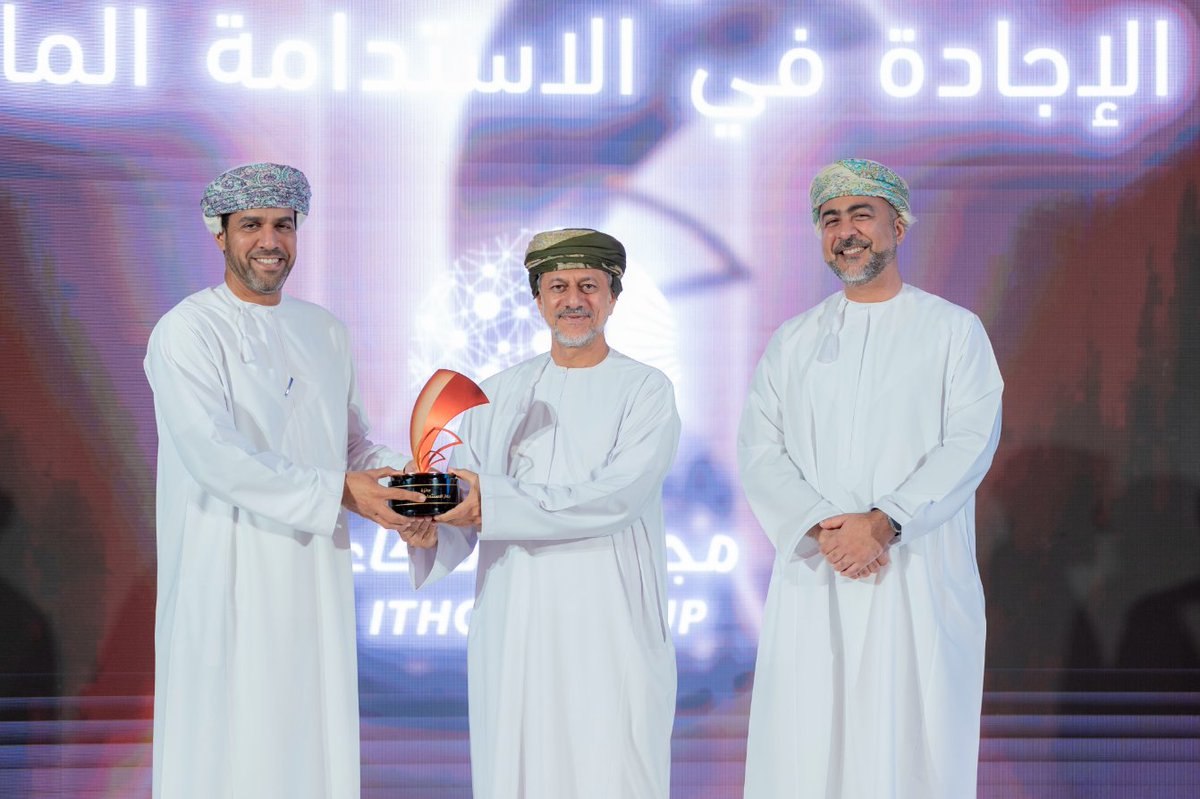 يُسعدنا أن نعلن عن فوز مجموعة إذكاء بجائزة التميّز من جهاز الاستثمار العماني في فئة الاستدامة المالية والأداء. يأتي هذا الإنجاز تتويجاً لجهود المجموعة في تعزيز الاستدامة المالية وتحقيق الأداء المؤسسي المتميز بما يتماشى مع مستهدفات رؤية عمان 2040.