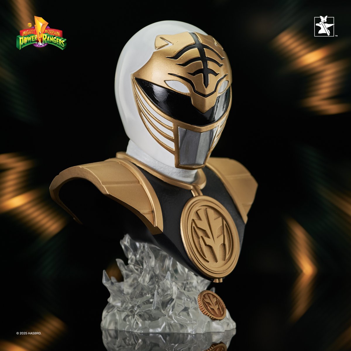 Suit up with the power of Saba and the Tigerzord! 🐅💫 The White Ranger 1:2 scale Legends in 3-D bust is pure morphin’ magic, with sharp detail and serious shelf presence. 

bit.ly/WHITE_RANGER_L… 

#WhiteRanger #PowerRangers #Legendsin3Dimensions
