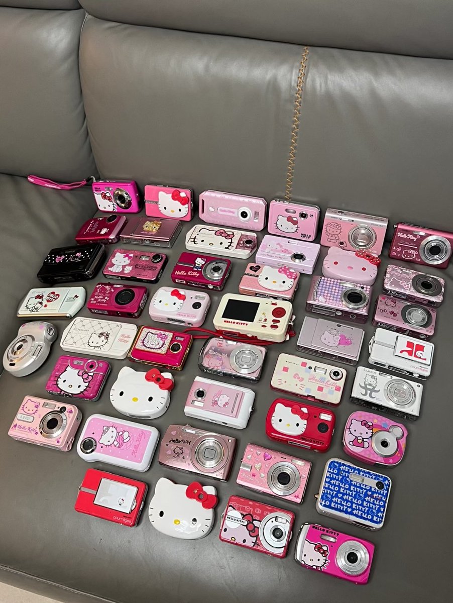 hello kitty digicams