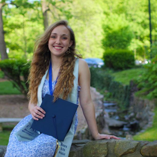 Congratulations to <a href="/etsu/">ETSU</a> student Kyla Jernigan, who is the first ever <a href="/etsu/">ETSU</a> student to win a #Fulbright scholarhip!  <a href="/FulbrightHU/">Fulbright Hungary</a> looks forward to welcoming you in a few months.  See:   etsu.edu/etsu-news/2025…