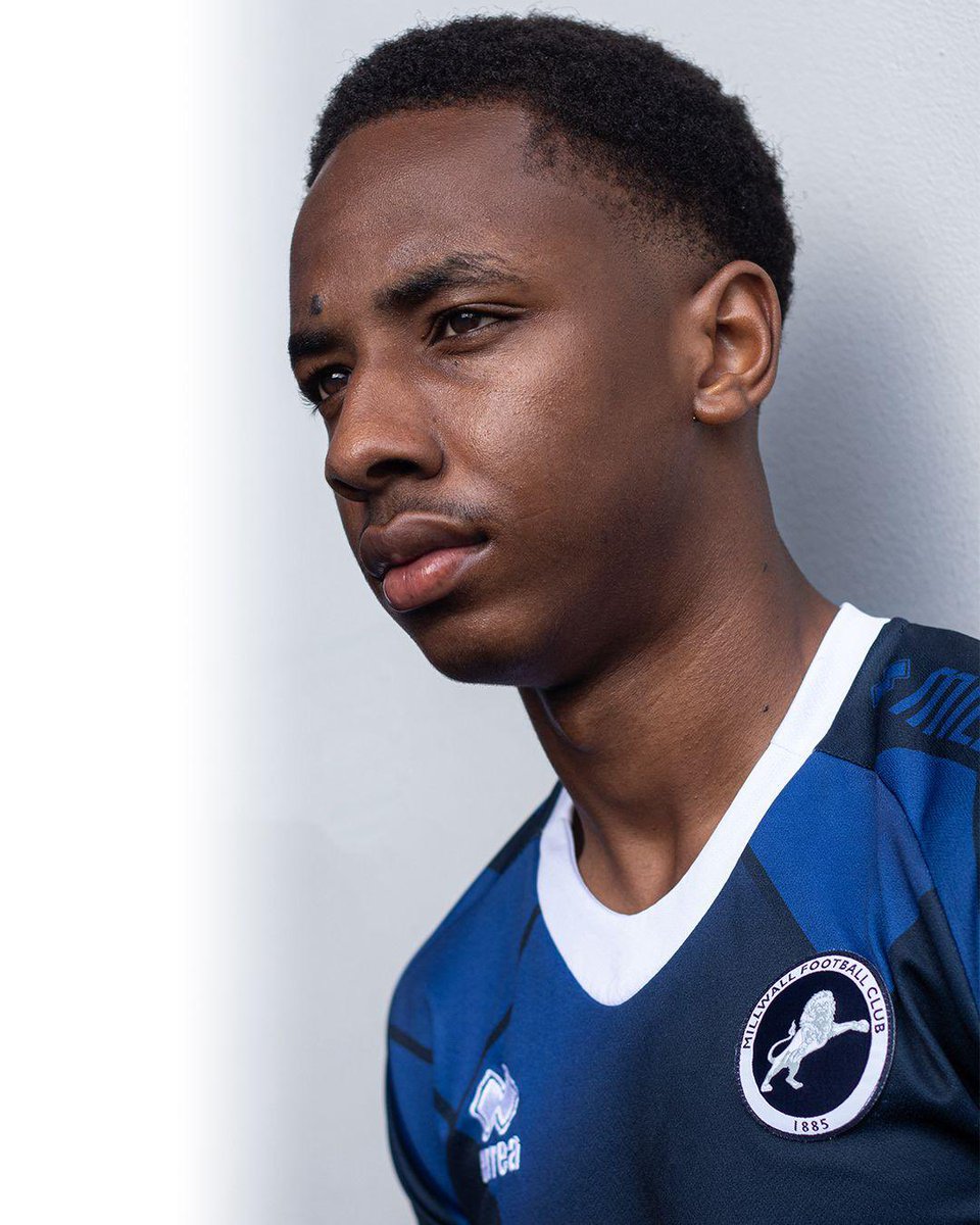Raees Bangura-Williams (@raeesbw) on Twitter photo All God’s work 🙏🏾. Really happy to have signed a new contract at this club, the journey continues💙🦁. Massive thank you for all the support. <a href="/MillwallFC/">Millwall FC</a> All God’s work 🙏🏾. Really happy to have signed a new contract at this club, the journey continues💙🦁. Massive thank you for all the support. <a href="/MillwallFC/">Millwall FC</a>