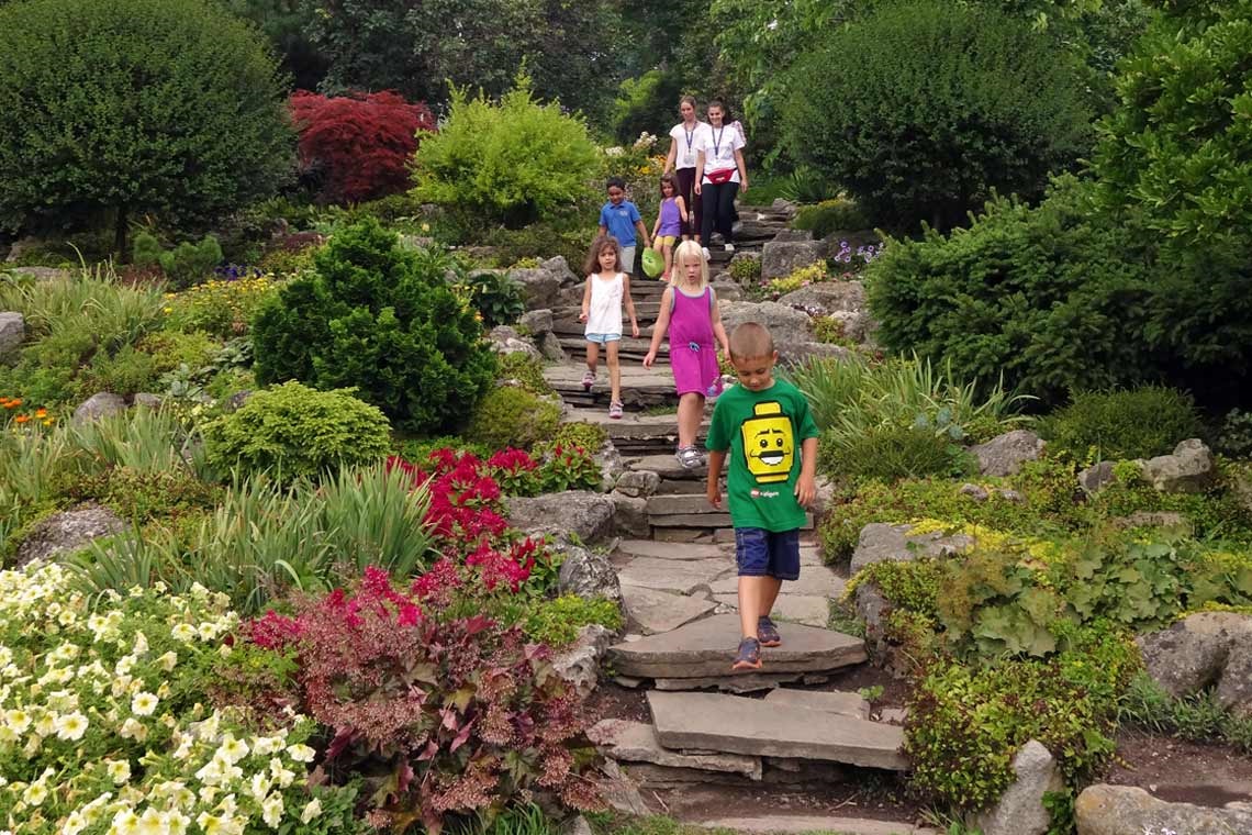 Looking for a curated summer camp experience for curious minds? Oakville Museum camps blend learning and fun with art activities, outdoor games and nature exploration. Discover the wonders of science, architecture, fashion, design and more! Register now: townofoakville.perfectmind.com/Contacts/BookM…