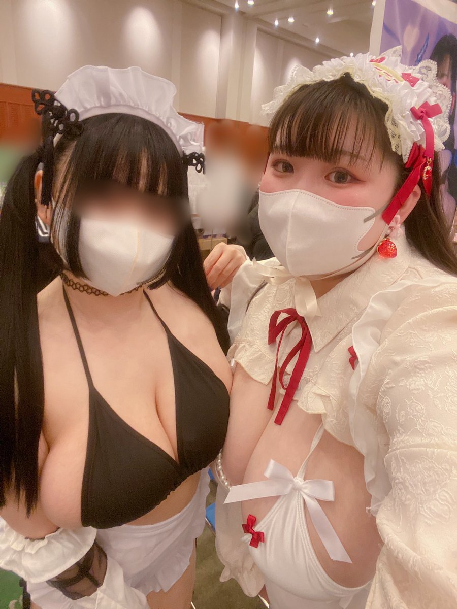 ぷるけっとの思い出💝💝

メイドコスが似合いすぎる顔　鈴鹿ちゃん@suzukauma_j 
いつでもマイクロな気がする　くまのんさん@CosNonKumasan 
もはや出てないか心配になる　糸さん@GauzeWisteria https://t.co/eRCxOWCNyf