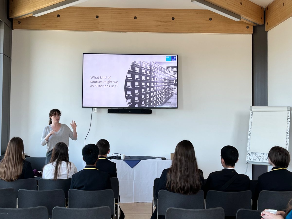 April/May has been full of taster days here at St Anne’s with recent visits from Bishop Ramsey and Vyners Schools. As ever, students got to meet some of our hardworking student ambassadors, and experience taster lectures delivered by academics working/studying here at Anne’s!